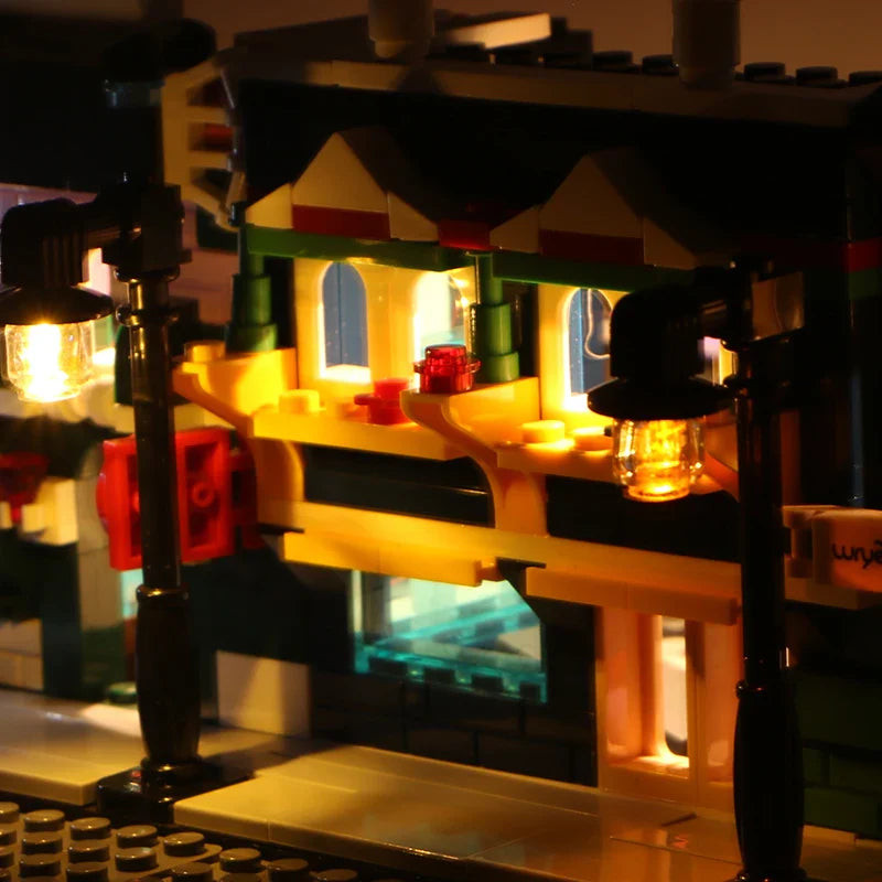 2 Sets 4-in-1 LED Light Building Block Set - USB Powered City Decoration