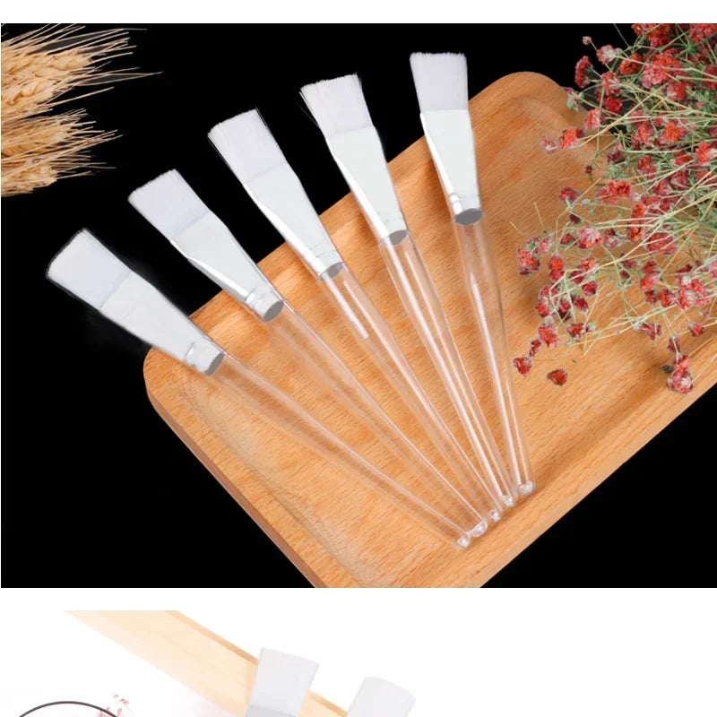 Beauty Facial Mask Brush - Soft, Portable, Skin Care Essential