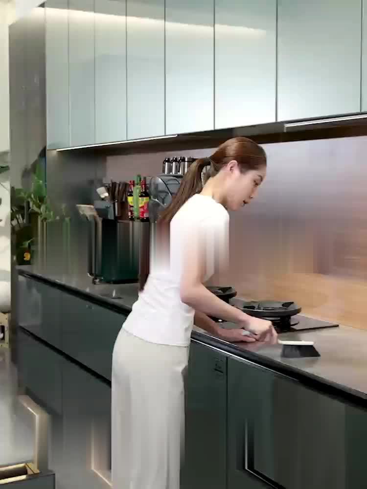 11pcs Electric Rotating Floor Brush Set - Wireless & Rechargeable with 11 Heads