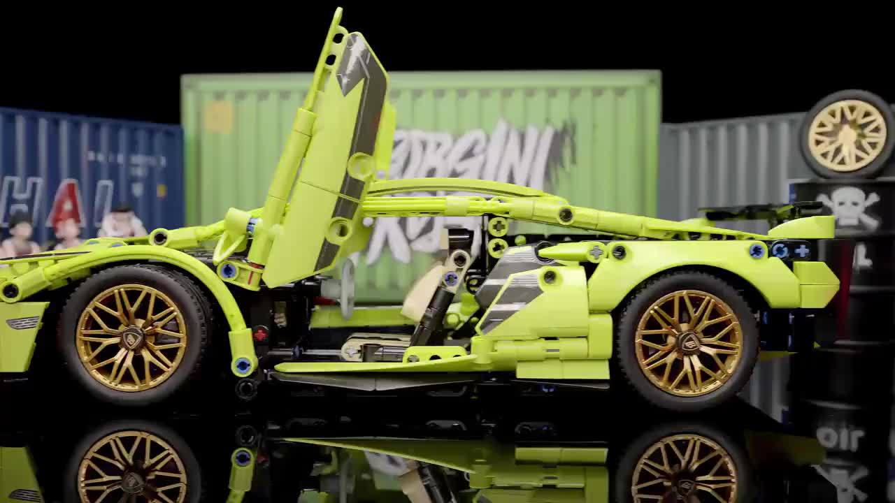 3300+ Piece Green Super Sports Car Building Block Kit - Perfect for Christmas & Birthday Gifts
