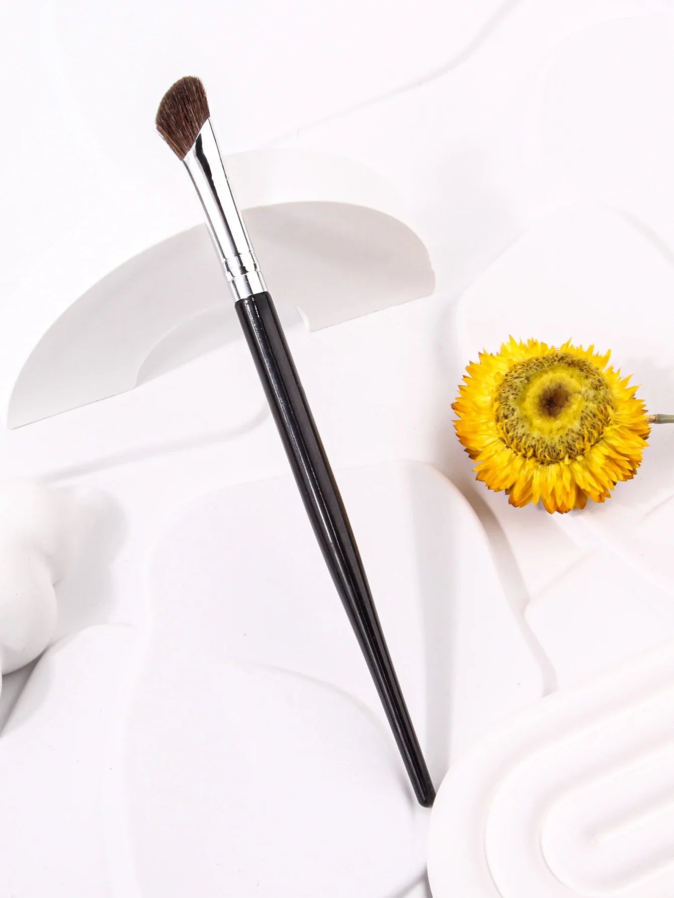 3D Nose Shadow Brush - Contour & Highlight with Soft Horse Hair